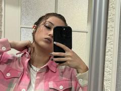 AnnieFiscal - blond female with  big tits webcam at xLoveCam
