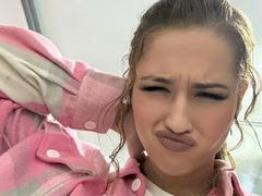 AnnieFiscal - blond female with  big tits webcam at xLoveCam