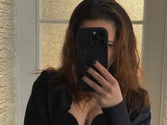 AnnieFiscal - blond female with  big tits webcam at xLoveCam