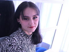 Annielamberth - female with black hair webcam at LiveJasmin