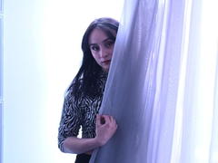 Annielamberth - female with black hair webcam at LiveJasmin