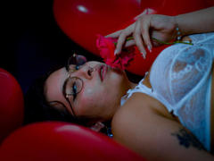 AnnieVolk - female webcam at xLoveCam