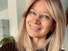 AnnikaRose-hot - blond female webcam at xLoveCam