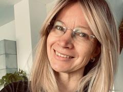 AnnikaRose-hot - blond female webcam at xLoveCam