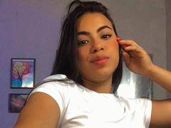 AnnyHuntt - female with black hair and  big tits webcam at xLoveCam