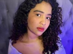 AnnyRestrepo - female with brown hair and  big tits webcam at LiveJasmin