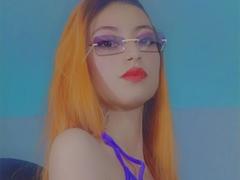 AnnyRousse from xLoveCam