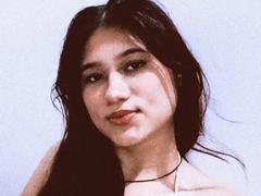 AnnyaAndBongs - couple webcam at xLoveCam