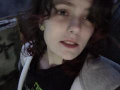 AntionetteRankin - female with brown hair webcam at xLoveCam