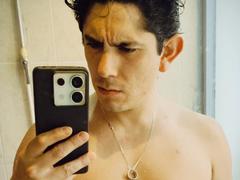 Antogoa - male webcam at xLoveCam