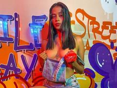 TaylorHarris from xLoveCam