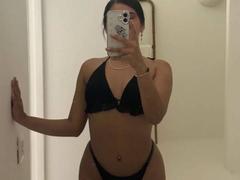 AntonellaPrescott - female with black hair webcam at xLoveCam
