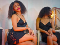 AntonellaiPetsch from xLoveCam