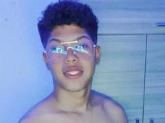 AntonyMoretti - male webcam at xLoveCam