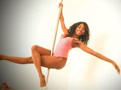 AnytaSwen - female with black hair and  big tits webcam at xLoveCam