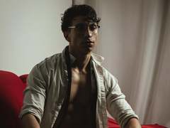 ApoloCrus - male webcam at xLoveCam