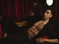 ApoloCrus - male webcam at xLoveCam