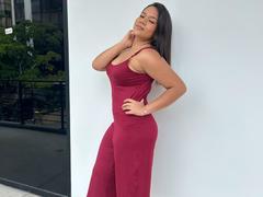 AraFerrer - female with brown hair and  big tits webcam at xLoveCam