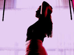 ARADIA - female with brown hair webcam at xLoveCam