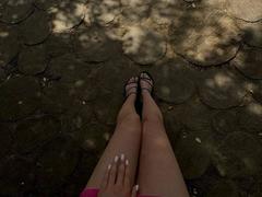 Isaya - female with brown hair webcam at xLoveCam