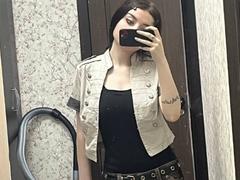 CindiMarkie - female with black hair and  big tits webcam at xLoveCam