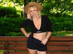 ArchAngel - blond female with  big tits webcam at xLoveCam