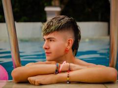 Archangel69 - male webcam at xLoveCam