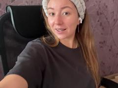 ArdeliaAmesbury - female with brown hair webcam at xLoveCam