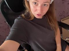 ArdeliaAmesbury from xLoveCam