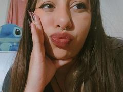 ArenaPeach from xLoveCam