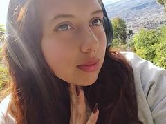 ArenaPeach - female with brown hair and  big tits webcam at xLoveCam