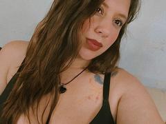 ArenaPeeach - female with brown hair and  big tits webcam at xLoveCam