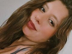 ArenaPeeach - female with brown hair and  big tits webcam at xLoveCam