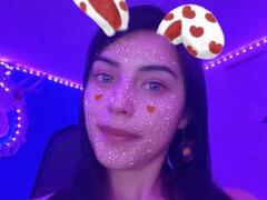 Arenne - female with brown hair and  small tits webcam at xLoveCam