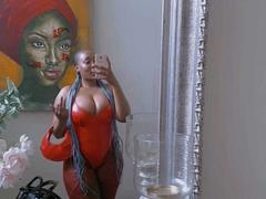 AreolaQueen from xLoveCam