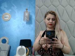 AretiAlisya - blond female with  big tits webcam at xLoveCam