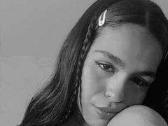 MeganLewys - female with red hair webcam at LiveJasmin