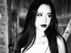 AriXoxo from xLoveCam