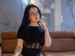 AriaBonnet - female with black hair webcam at xLoveCam