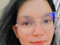 AriaLeenn - female with black hair webcam at xLoveCam