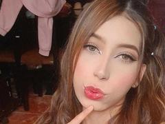 AriaValen from xLoveCam