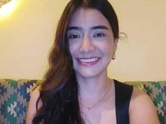 AriadnaWells - female with brown hair webcam at xLoveCam
