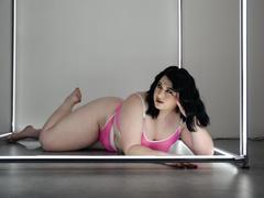 ArianaDarko - female with black hair webcam at xLoveCam