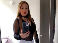 ArianaDiossa - blond female webcam at xLoveCam