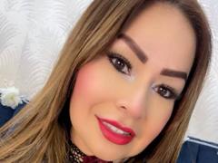 ArianaDiossa - blond female webcam at xLoveCam