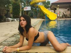 ArianaGrindr - shemale webcam at xLoveCam