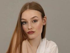 Arieell from xLoveCam