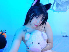 Arieyaara - female with black hair webcam at xLoveCam