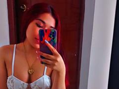 AriianaGrey - female with brown hair webcam at xLoveCam