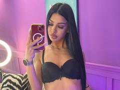 ArinaRhodes - female with black hair webcam at xLoveCam